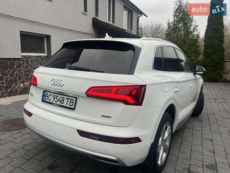 Внедорожник / Кроссовер Audi Q5 2019 в Сокале