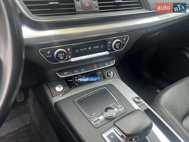 Внедорожник / Кроссовер Audi Q5 2019 в Сокале
