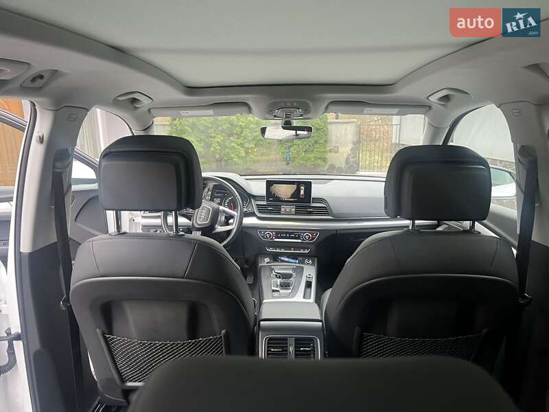 Внедорожник / Кроссовер Audi Q5 2019 в Сокале