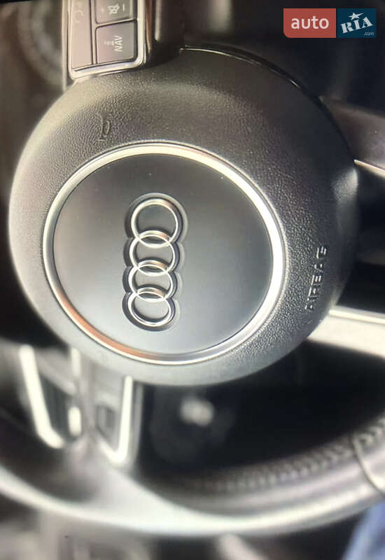 Внедорожник / Кроссовер Audi Q5 2016 в Каменец-Подольском