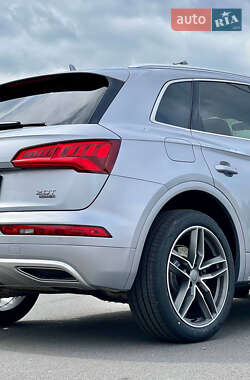 Внедорожник / Кроссовер Audi Q5 2017 в Львове