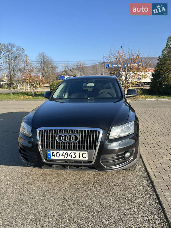 Внедорожник / Кроссовер Audi Q5 2009 в Виноградове