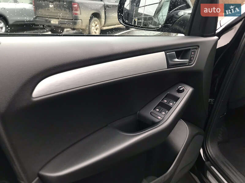 Внедорожник / Кроссовер Audi Q5 2010 в Луцке