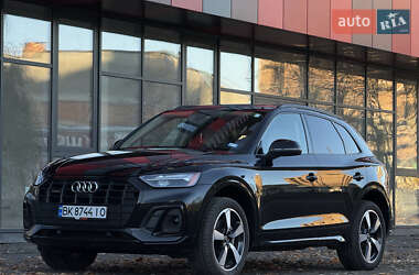 Внедорожник / Кроссовер Audi Q5 2021 в Ровно