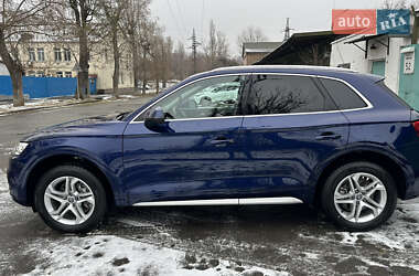 Внедорожник / Кроссовер Audi Q5 2019 в Киеве