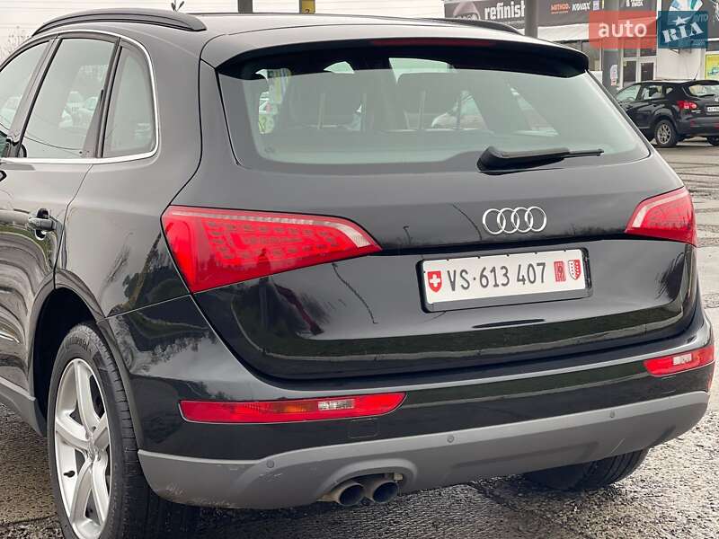 Внедорожник / Кроссовер Audi Q5 2011 в Ужгороде