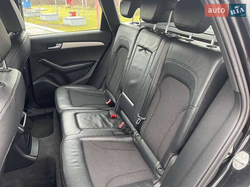 Внедорожник / Кроссовер Audi Q5 2011 в Ужгороде