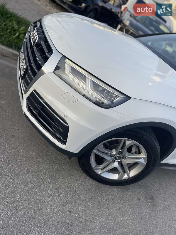 Внедорожник / Кроссовер Audi Q5 2017 в Бердичеве