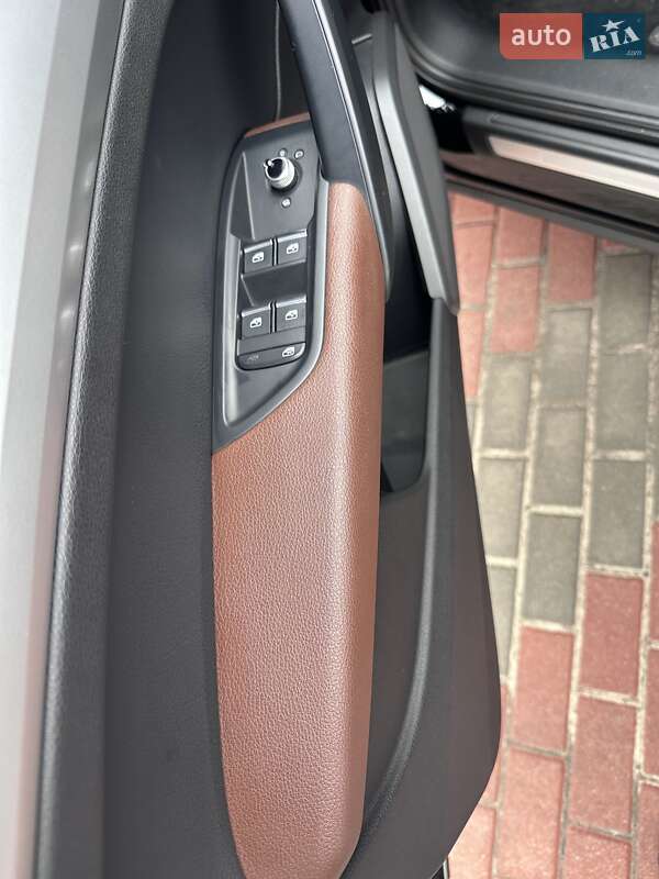 Внедорожник / Кроссовер Audi Q5 2017 в Киеве