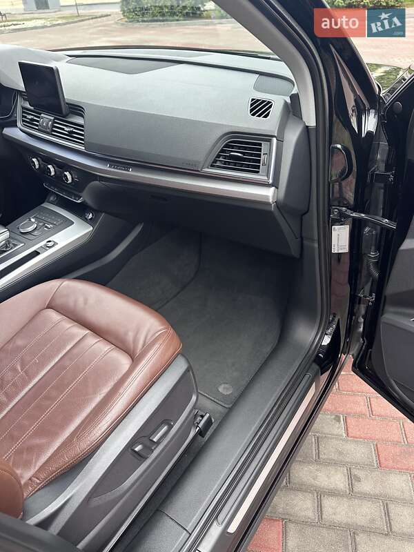 Внедорожник / Кроссовер Audi Q5 2017 в Киеве