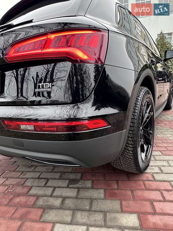 Внедорожник / Кроссовер Audi Q5 2017 в Киеве