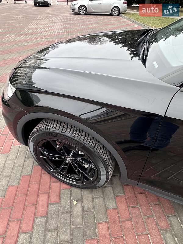 Внедорожник / Кроссовер Audi Q5 2017 в Киеве