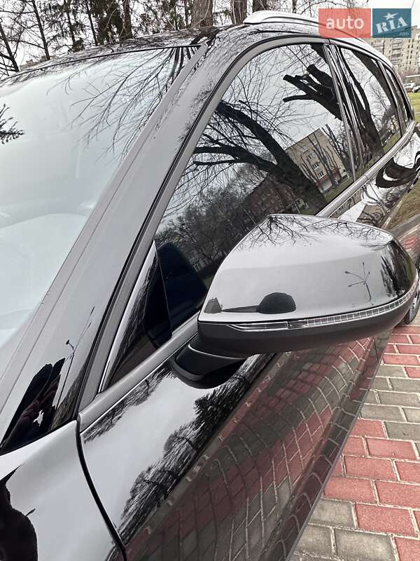 Внедорожник / Кроссовер Audi Q5 2017 в Киеве