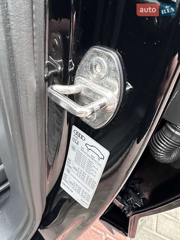 Внедорожник / Кроссовер Audi Q5 2017 в Киеве