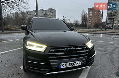 Позашляховик / Кросовер Audi Q5 2020 в Харкові