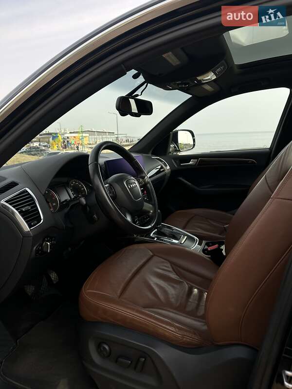 Внедорожник / Кроссовер Audi Q5 2010 в Одессе фото 7 Внедорожник / Кроссовер Audi Q5 2010 в Одессе