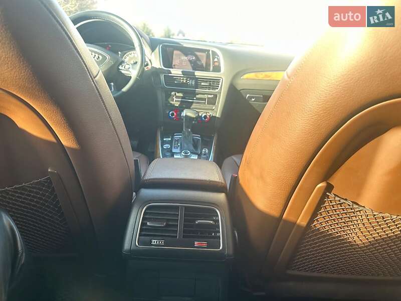 Позашляховик / Кросовер Audi Q5 2014 в Києві