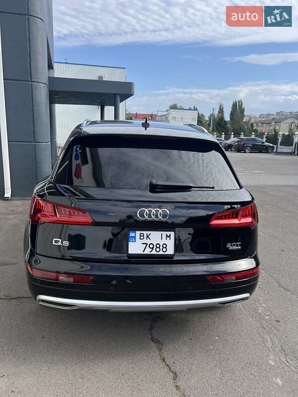 Внедорожник / Кроссовер Audi Q5 2018 в Ровно