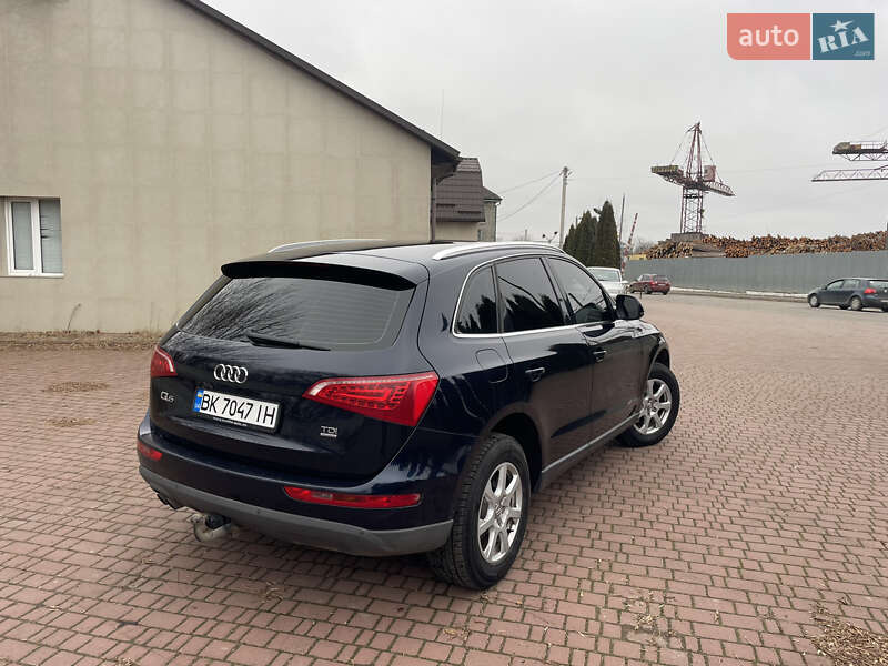Внедорожник / Кроссовер Audi Q5 2010 в Ровно