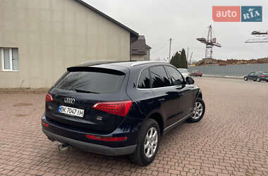 Внедорожник / Кроссовер Audi Q5 2010 в 