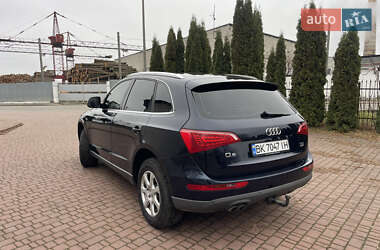 Внедорожник / Кроссовер Audi Q5 2010 в Ровно