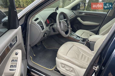 Внедорожник / Кроссовер Audi Q5 2010 в 