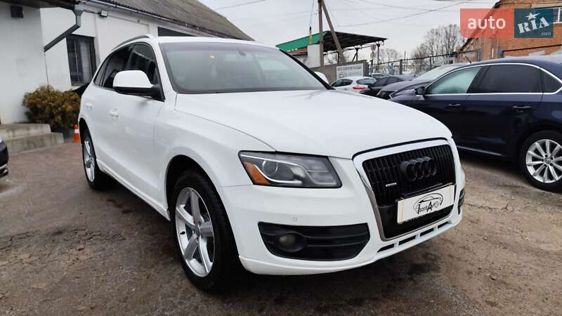 Внедорожник / Кроссовер Audi Q5 2011 в Чернигове