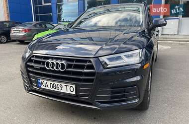 Позашляховик / Кросовер Audi Q5 2019 в Києві