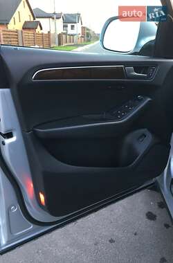 Внедорожник / Кроссовер Audi Q5 2011 в Киеве
