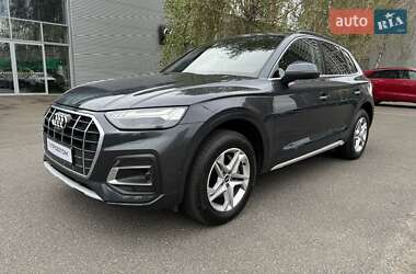 Позашляховик / Кросовер Audi Q5 2021 в Києві