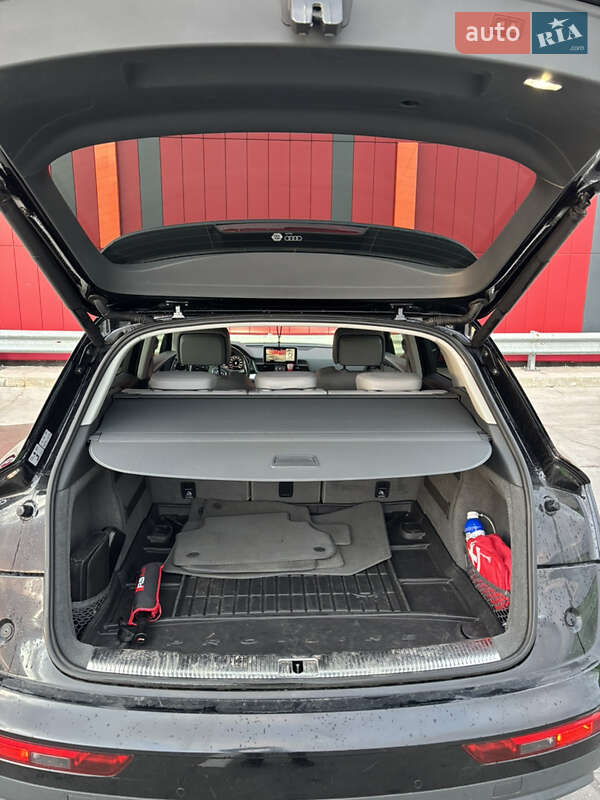 Позашляховик / Кросовер Audi Q5 2017 в Києві
