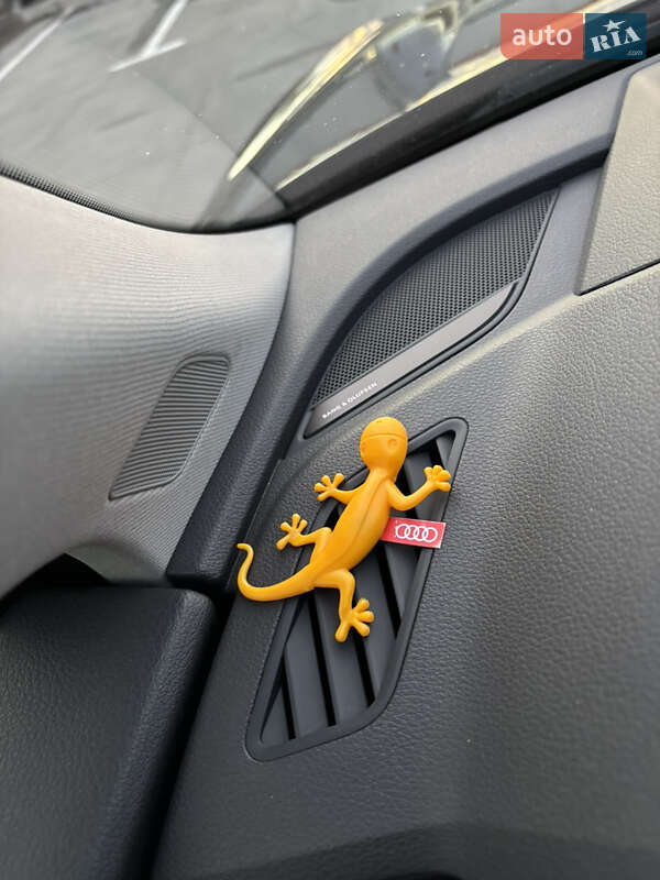 Позашляховик / Кросовер Audi Q5 2017 в Києві