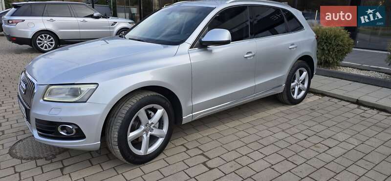 Позашляховик / Кросовер Audi Q5 2013 в Ужгороді