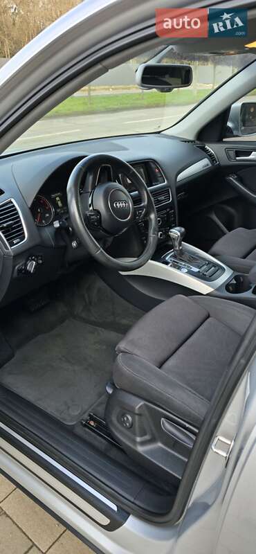 Позашляховик / Кросовер Audi Q5 2013 в Ужгороді