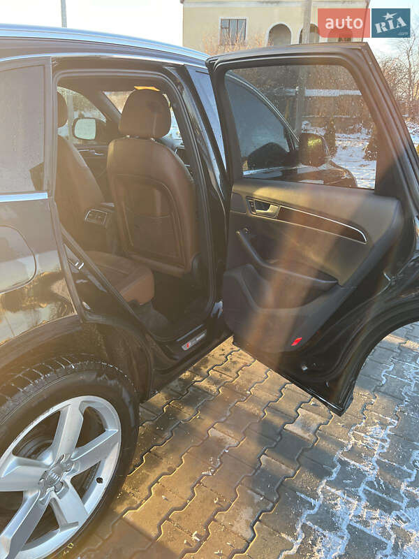 Внедорожник / Кроссовер Audi Q5 2011 в Львове