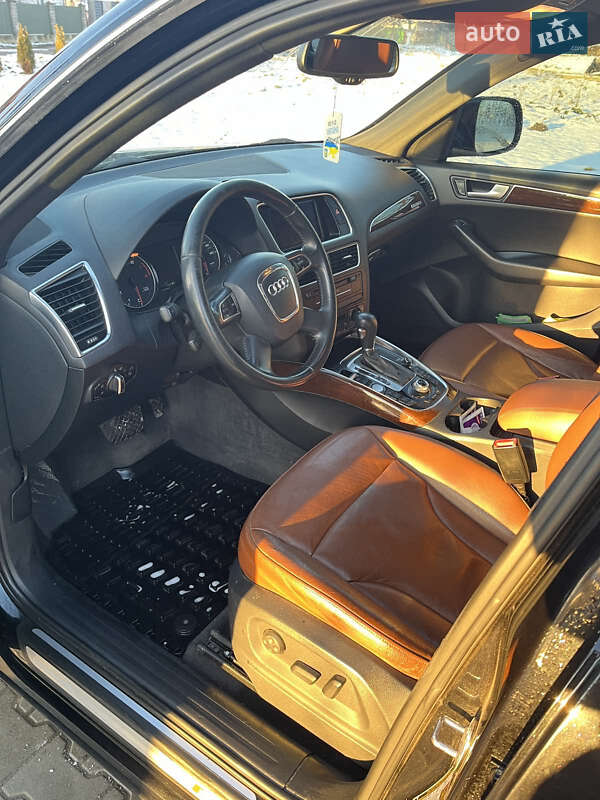 Внедорожник / Кроссовер Audi Q5 2011 в Львове