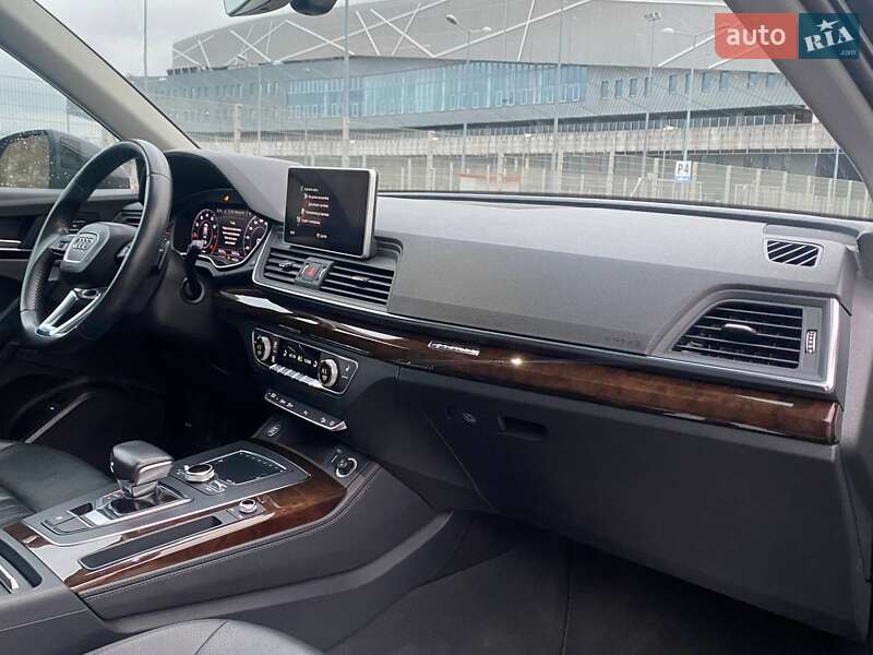 Внедорожник / Кроссовер Audi Q5 2019 в Львове фото 8 Внедорожник / Кроссовер Audi Q5 2019 в Львове