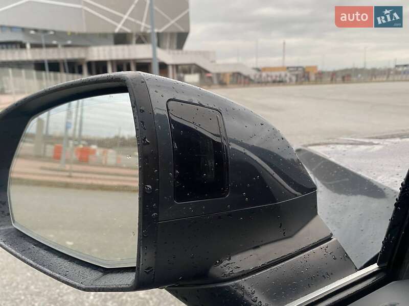 Внедорожник / Кроссовер Audi Q5 2019 в Львове фото 16 Внедорожник / Кроссовер Audi Q5 2019 в Львове
