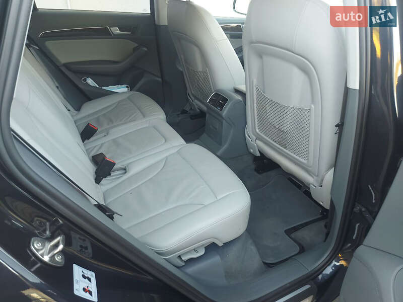 Позашляховик / Кросовер Audi Q5 2015 в Гусятині