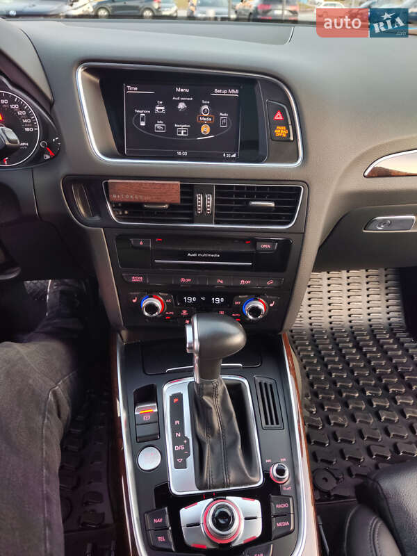 Внедорожник / Кроссовер Audi Q5 2015 в Львове