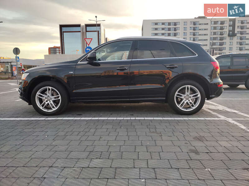 Внедорожник / Кроссовер Audi Q5 2015 в Львове