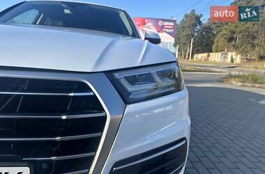 Позашляховик / Кросовер Audi Q5 2018 в Львові