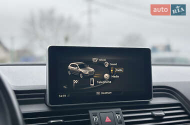 Внедорожник / Кроссовер Audi Q5 2017 в 