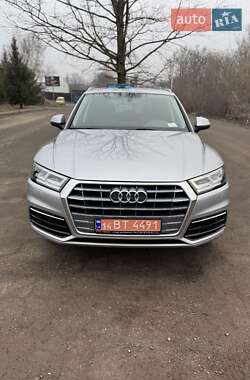 Позашляховик / Кросовер Audi Q5 2018 в Полтаві