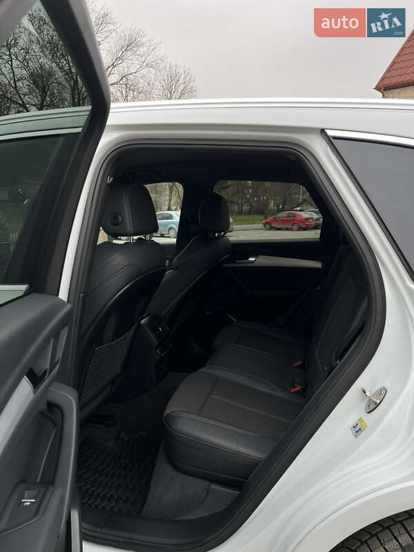 Внедорожник / Кроссовер Audi Q5 2019 в Бережанах