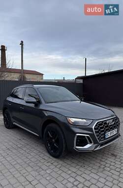 Позашляховик / Кросовер Audi Q5 2022 в Львові