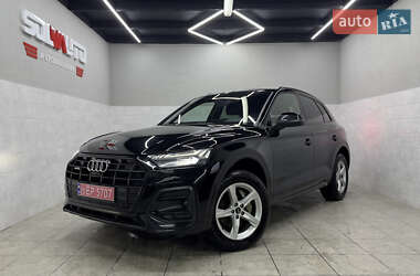 Внедорожник / Кроссовер Audi Q5 2021 в 