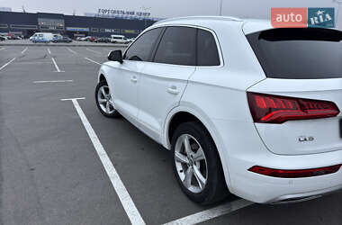 Позашляховик / Кросовер Audi Q5 2020 в Дніпрі