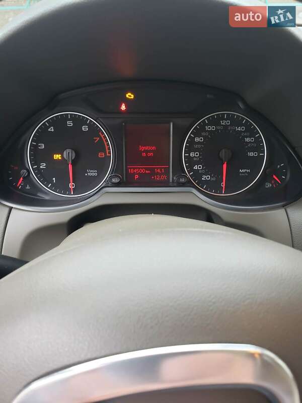 Внедорожник / Кроссовер Audi Q5 2010 в Каменском