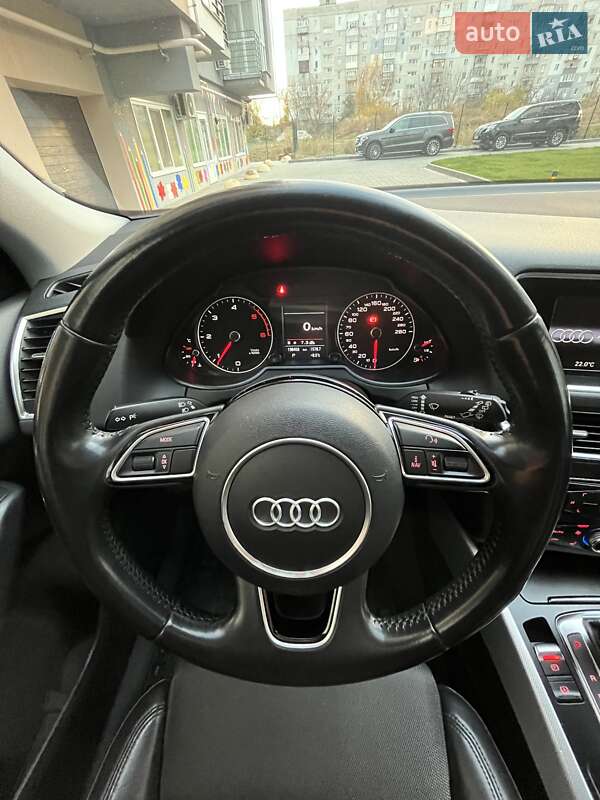 Внедорожник / Кроссовер Audi Q5 2015 в Днепре